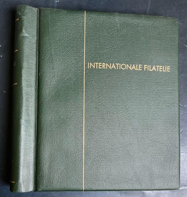 Německo BRD prázdné zasklené album 1958-76, 63 listů, zánovní